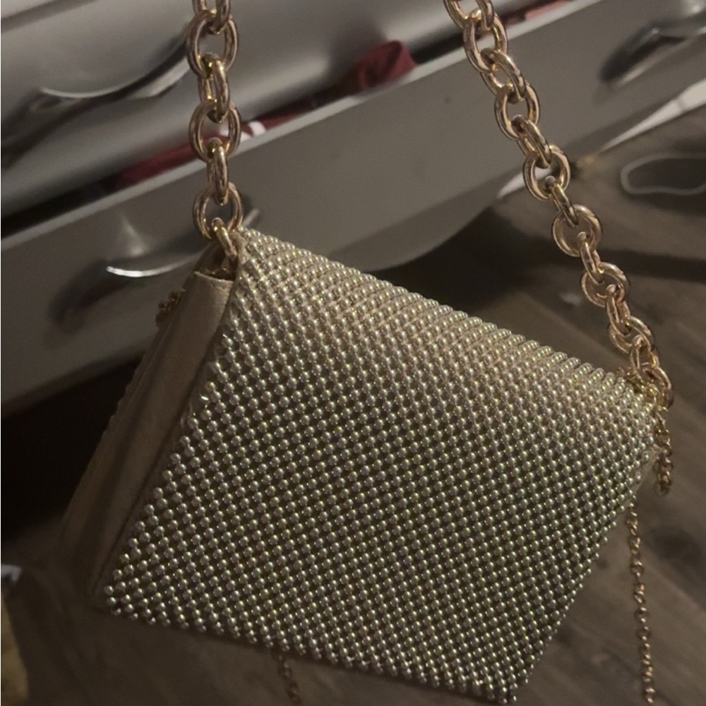 Elegant Gold Chain Shoulder Bag